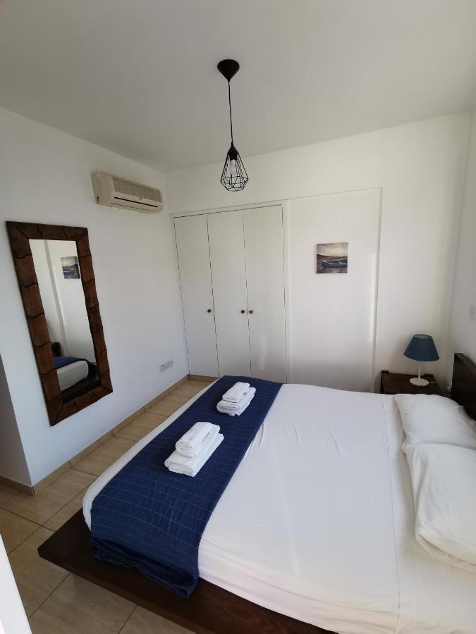 Carisa Downtown With Rooftop Pool ลาร์นาคา ภายนอก รูปภาพ