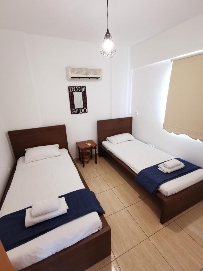 Carisa Downtown With Rooftop Pool ลาร์นาคา ภายนอก รูปภาพ
