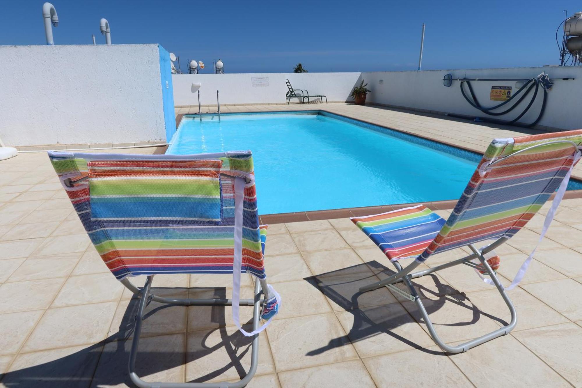 Carisa Downtown With Rooftop Pool ลาร์นาคา ภายนอก รูปภาพ