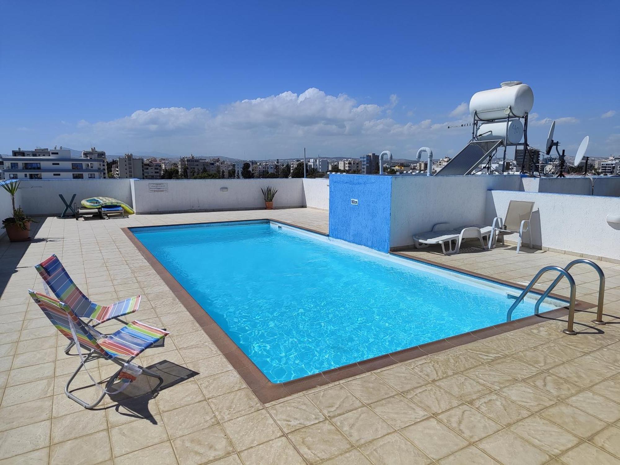 Carisa Downtown With Rooftop Pool ลาร์นาคา ภายนอก รูปภาพ